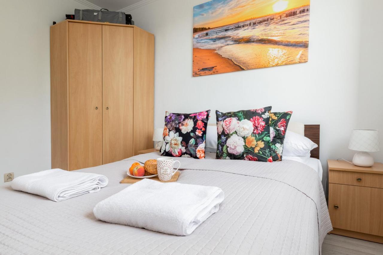 Marynarzy Okretow Pogranicza Apartments By Noclegi Renters Kołobrzeg Kültér fotó