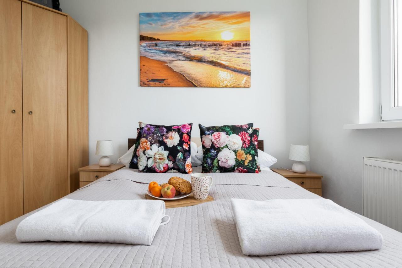 Marynarzy Okretow Pogranicza Apartments By Noclegi Renters Kołobrzeg Kültér fotó